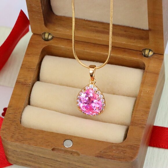 "Teardrop Pink Pendant with White Crystal Halo in Rose Gold Setting, XPPT1616 - Picture 10 of 13